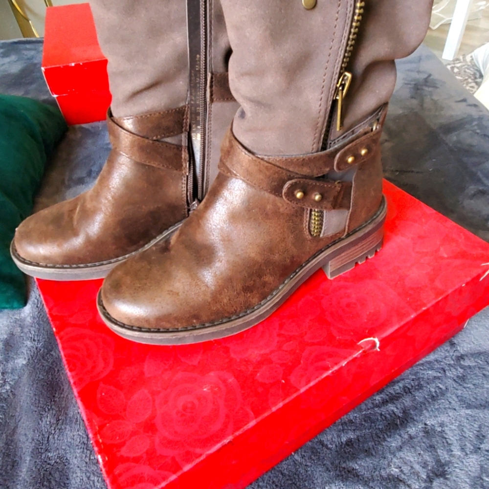 Carlos Santana rugged combat boots